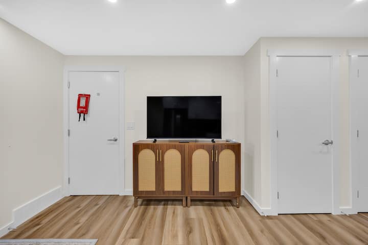 Brand New Private Secondary Suite In Mahogany - Alberta