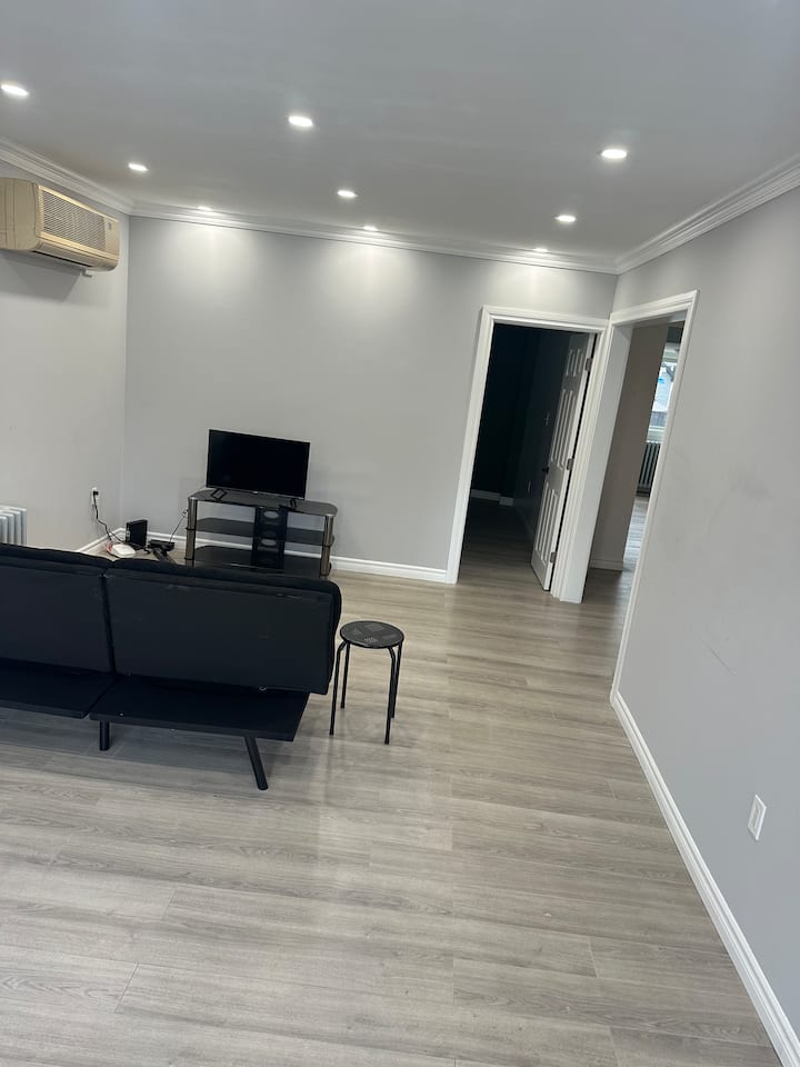Hemlock House - Timmins