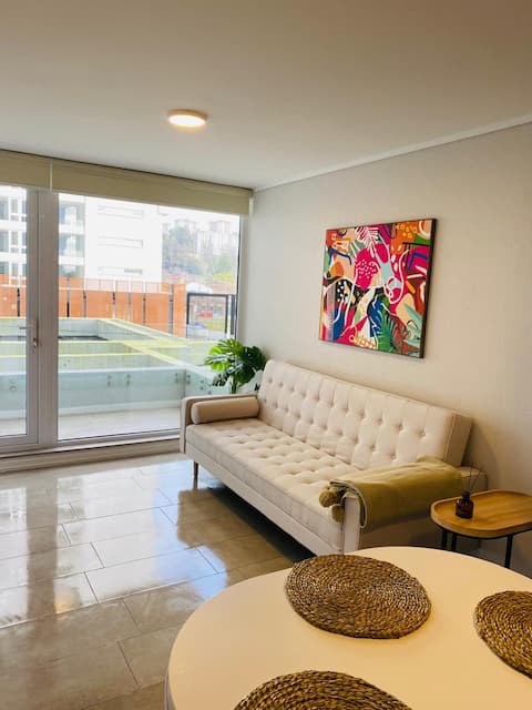Top Airbnb: 2D apartment with parking and 24-hour check-in in San Pedro De La Paz