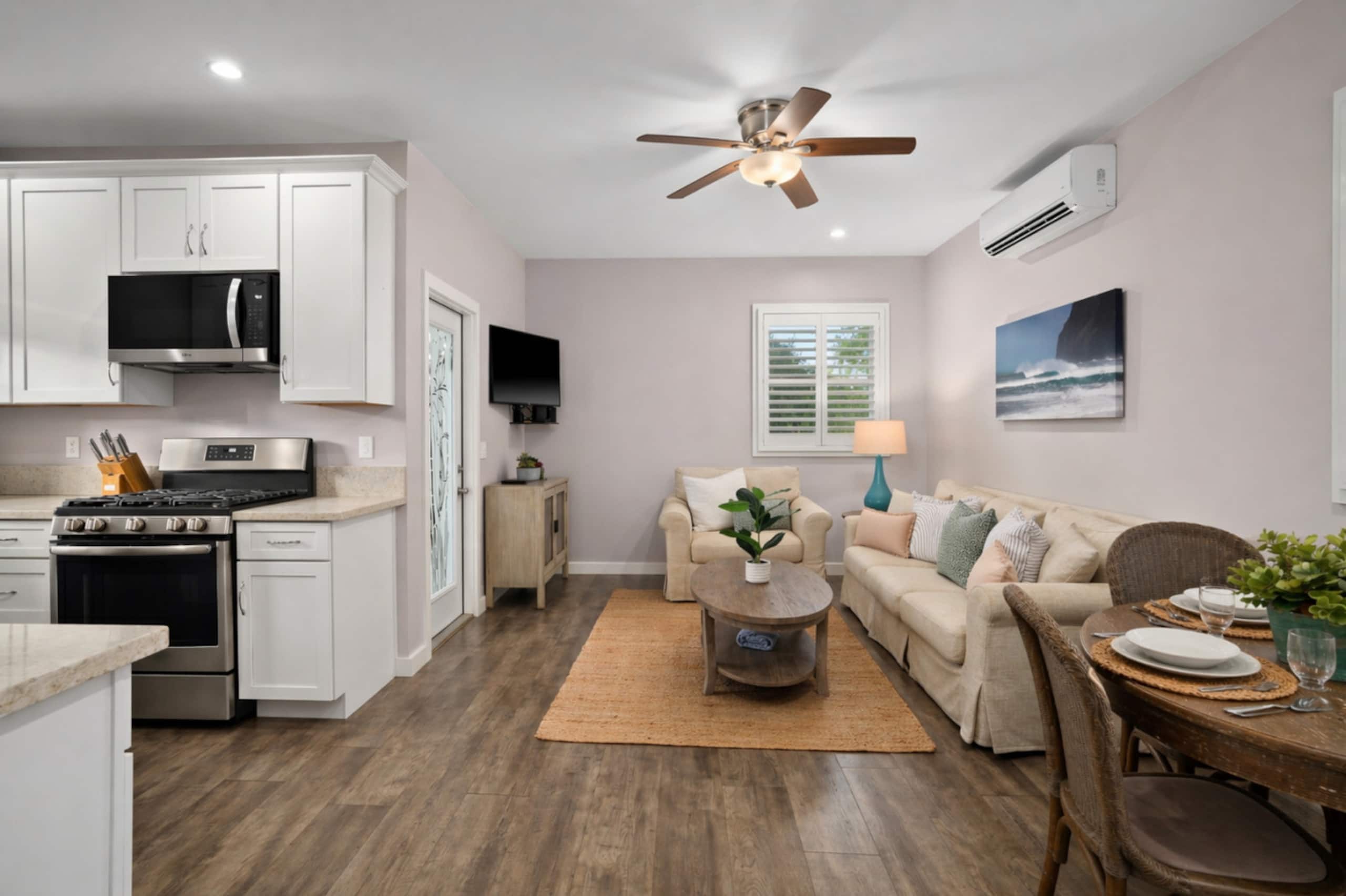 *NEW 2BD Luxe Beach Cottage |Pool PickleB Gym| AC - Photo 7
