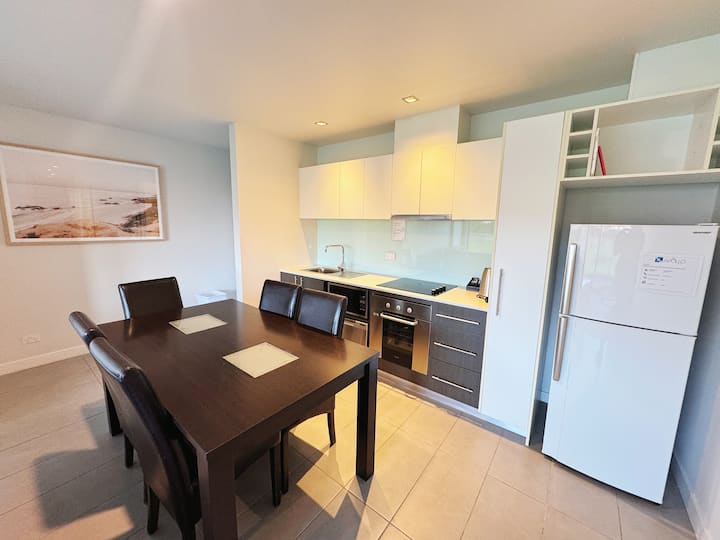 Deluxe One Bedroom Apartment - The Apollo - Apollo Bay