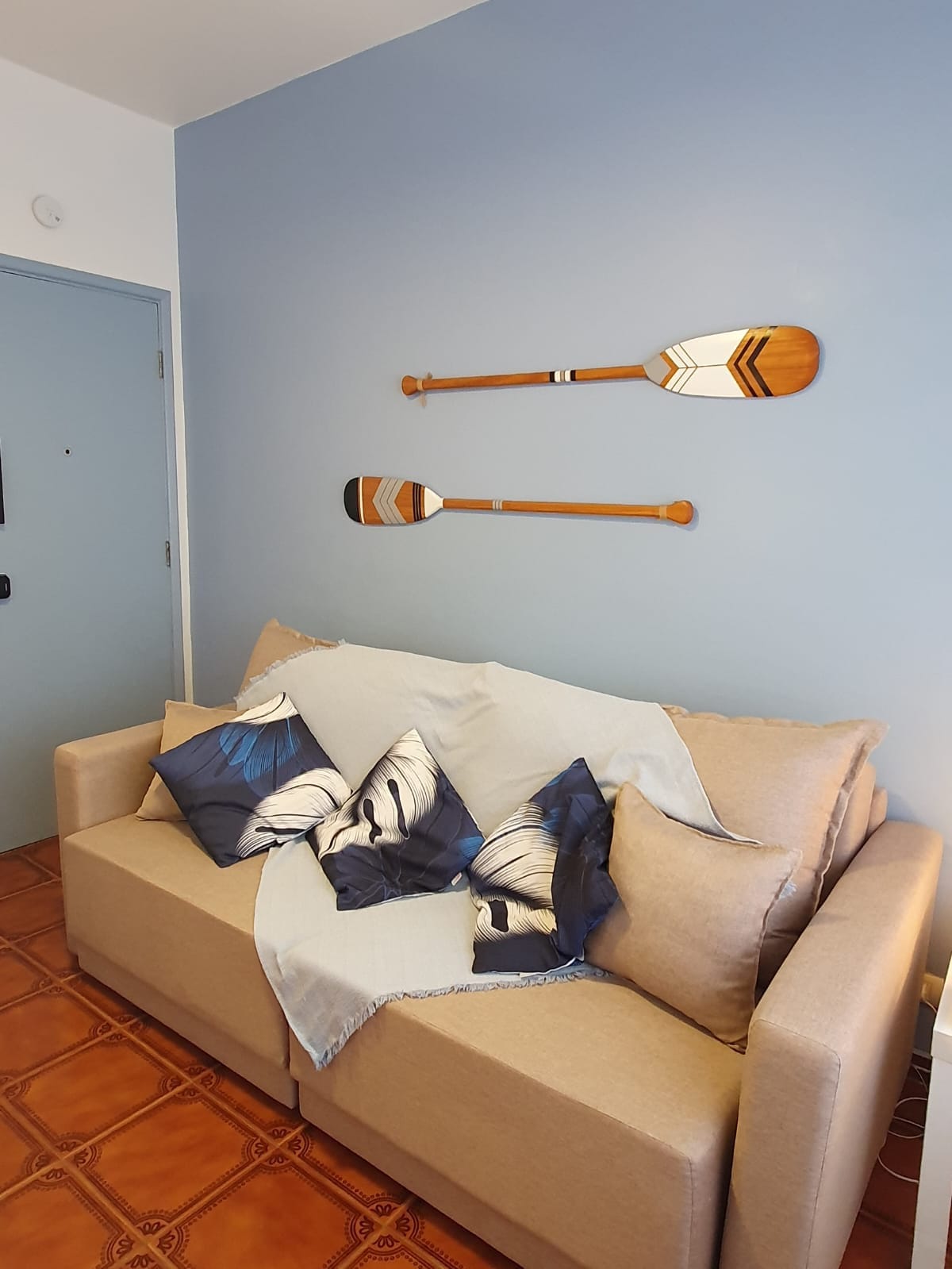 Trosjed na razvlačenje koji se pretvara u ležaljku ili bračni krevet 