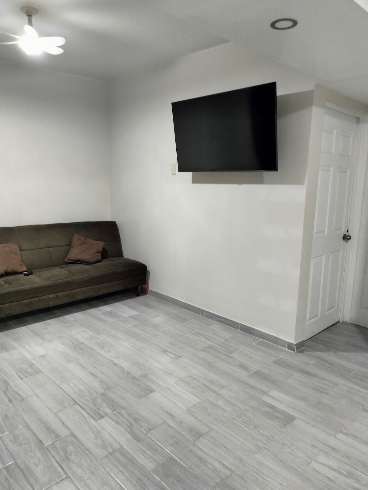 Popular Airbnb listing: Shooting Star in Juárez