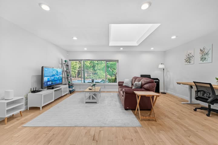 Spacious 4br Home W/pool, A/c & Multiple Kingbed - Cambrian Park, CA