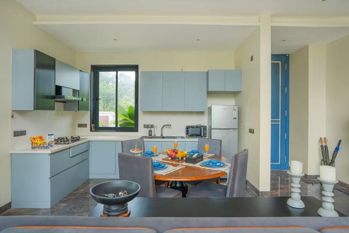 ELIVAAS Purosol · Tropical Getaway W/ Pvt Pool | Near Famous Beaches