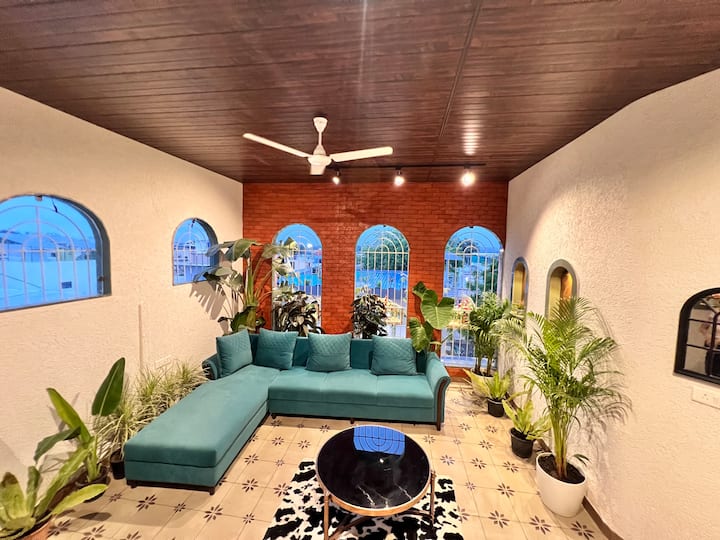 The Amber …By Sns Group Of Luxury Home Stays - Bhopal