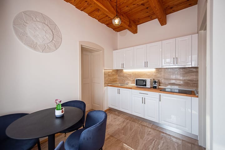 Manna Villa Eger - Középső Apartman - Eger