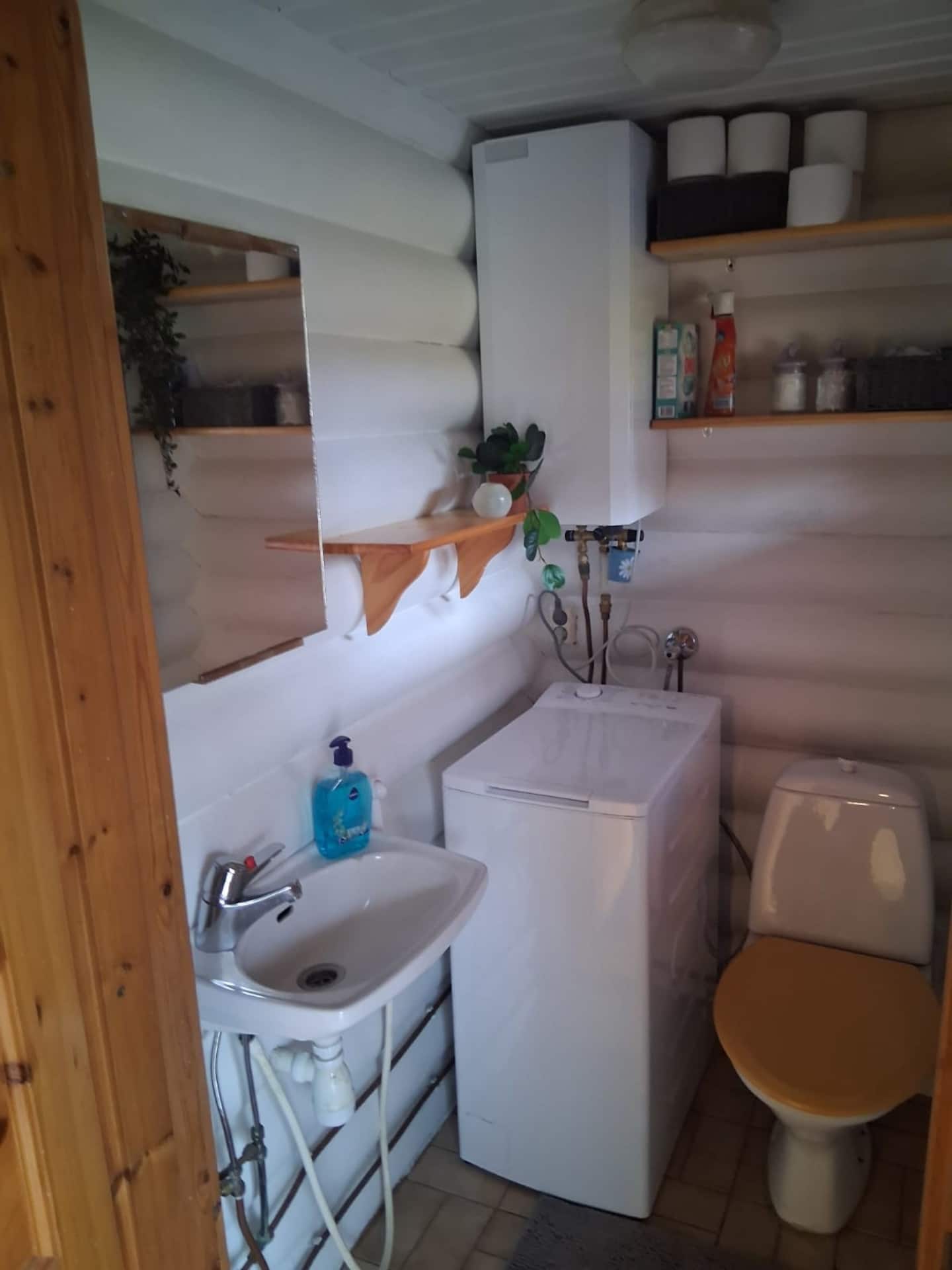Järvenrantamökki Sotkamossa 4