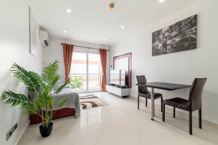 Pool View Comfy Condo Just 1km To Jomtien Beach - Pattaja