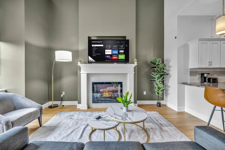 The Halle Downtown 2bd | Parking/gym/security - Cleveland, OH