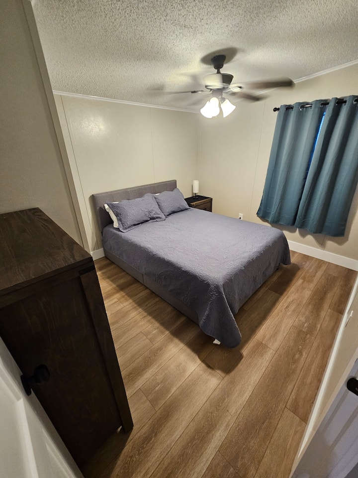 Schlafzimmer 2