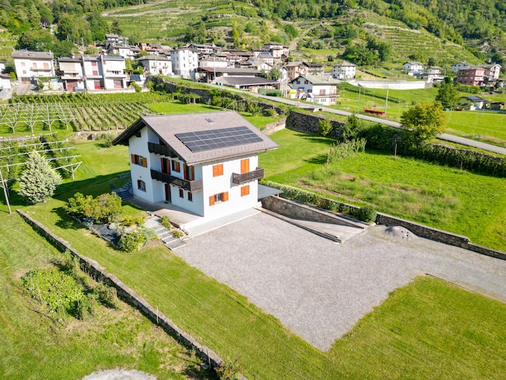 Ampio Appartamento Con Giardino Privato - Teglio