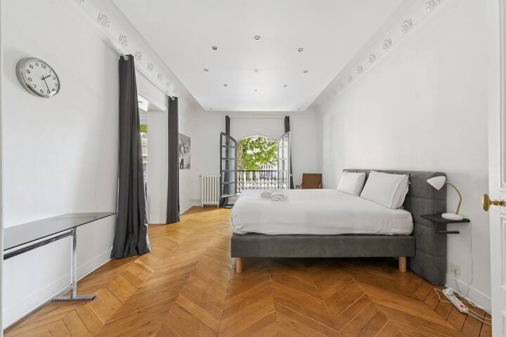 Paris Rentals managed Airbnb listing 3