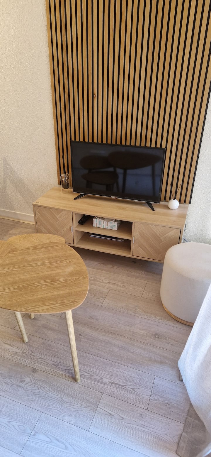 Studio Esmaya Avec Terrasse, Secteur Tamaris - La Seyne-sur-Mer