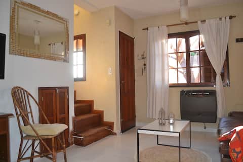 Airbnb con mejor rendimiento: Downtown duplex in San Nicolás – comfortable and equipped en Partido De San Nicolás