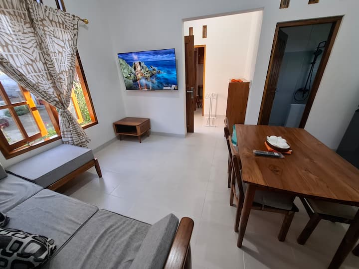 Ld House - Near Airport Labuan Bajo Starlink Wifi - Labuan Bajo