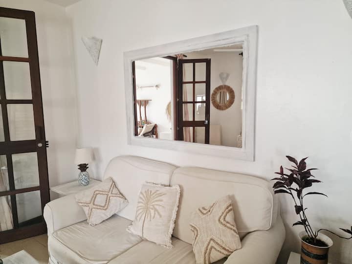 217 Simba - Large Terrace Apartment - 5' To Beach - Diani Beach