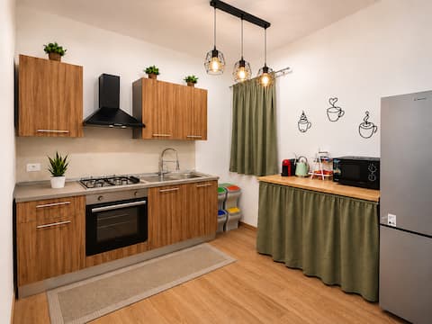 Annuncio Airbnb popolare: Vicolo a Mare Vacation Home Porticello Sea and Village a Santa Flavia