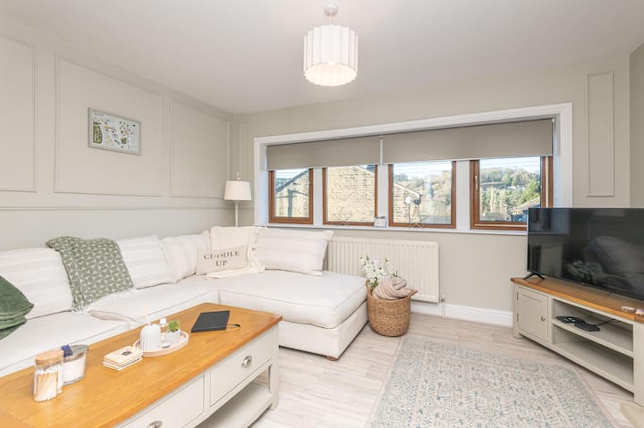 3 Bedroom Town House In The Heart Of Haworth - Haworth