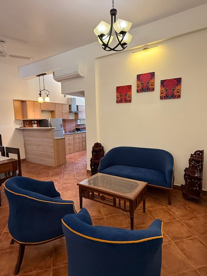 Living room image 11
