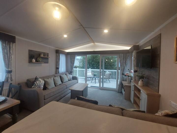 Kate & Jamie's Holiday Home
Rockley Park, Poole - Wareham