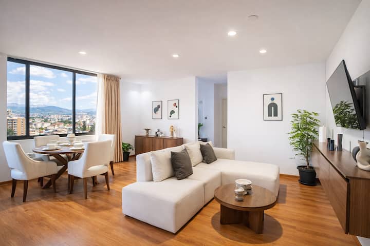 Oro Verde Area | Modern 2br | Views + Montecarlo - Cuenca
