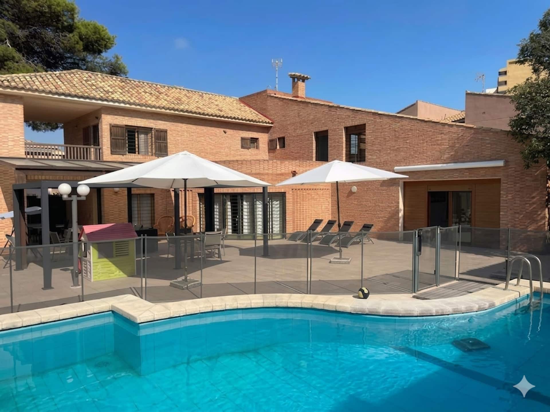 Villa with professional barbecue for families