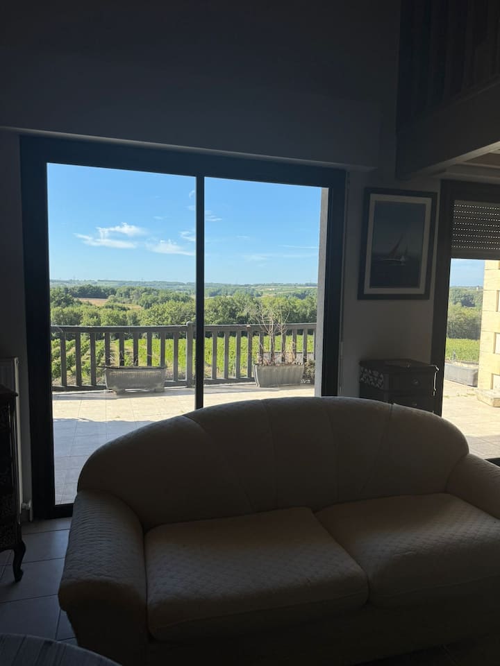 Dépendance De Château - Appartement 6 Personnes - Sainte-Foy-la-Grande