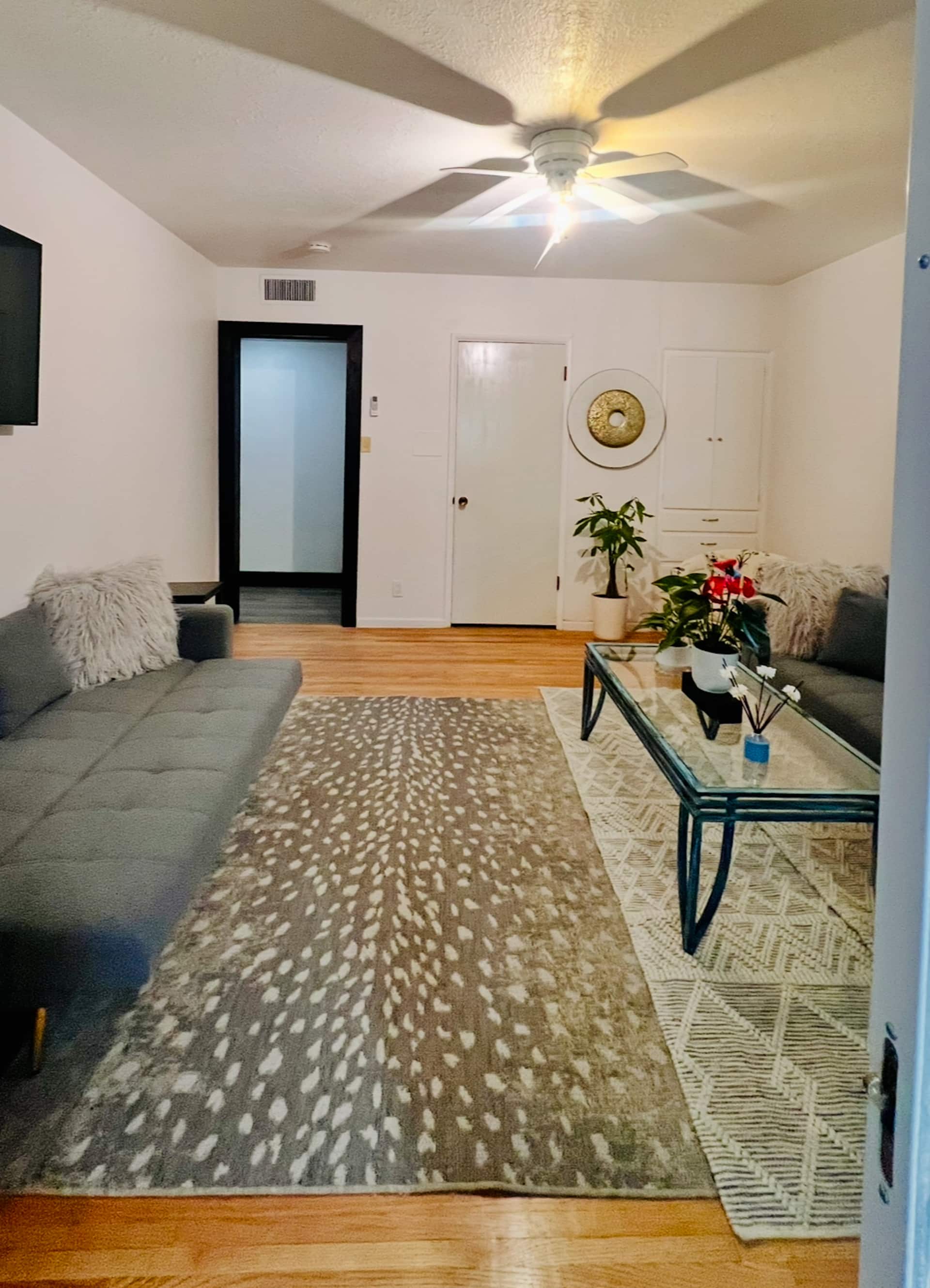 Welcome to Rancho Suite of Buttonwillow!