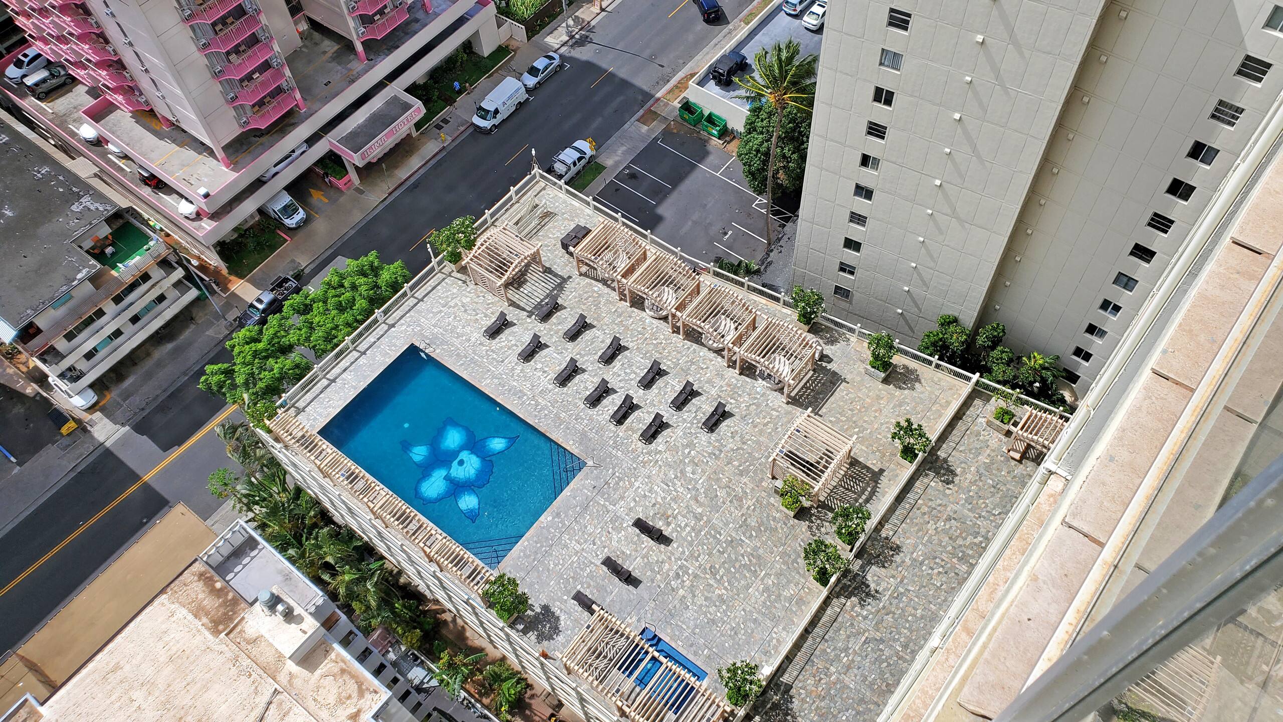 Waikiki Breeze and Free Parking - Image 28