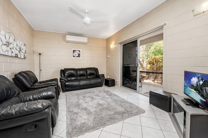 Beachfront Bliss At Saunders Beach - Bluewater