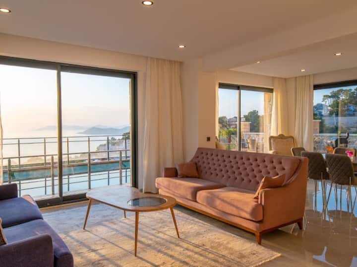 Faralya Deniz Manzaralı Villa 2 - Ölüdeniz