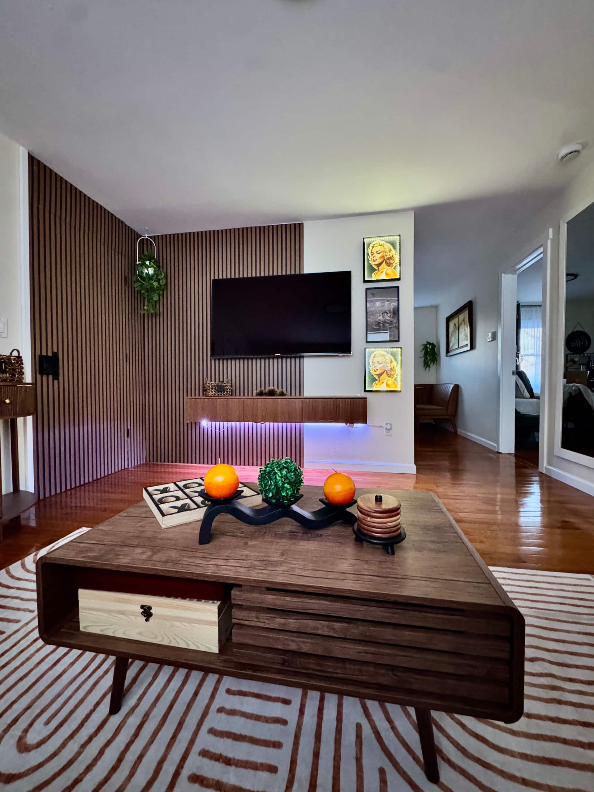 Retro House | Themed Stay ¡15 Mins from MetLife!