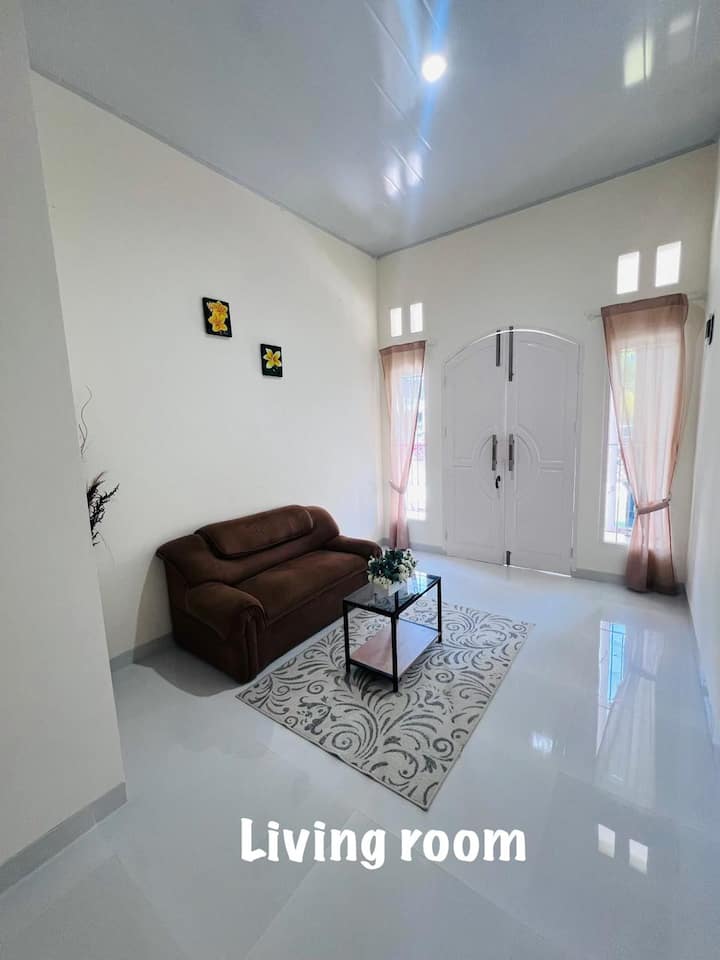 Rumah Di Kota Padang (Irin's House) New - Padang
