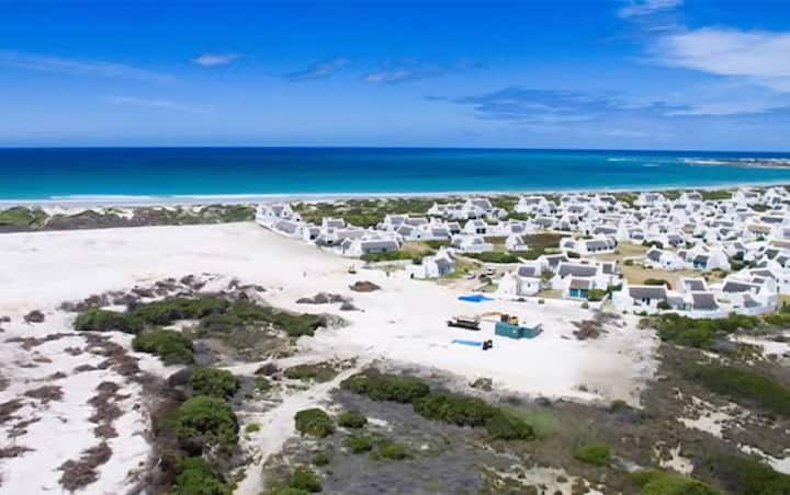 Langezandt Fishermans Village Cottage - Struisbaai