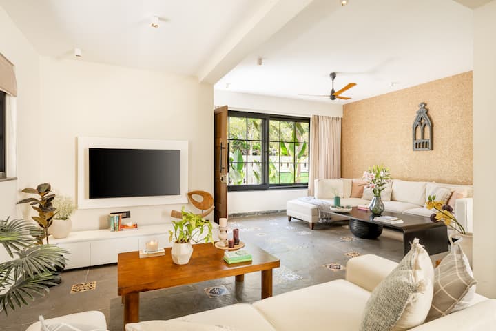 Living room image 1