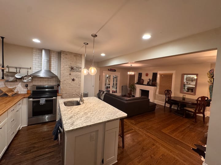 *Private Open-layout Loft* Cozy Vibes - Providence, RI