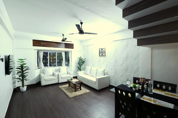 Charming 3-bedroom Bungalow For Relaxing Stays - Mumbai