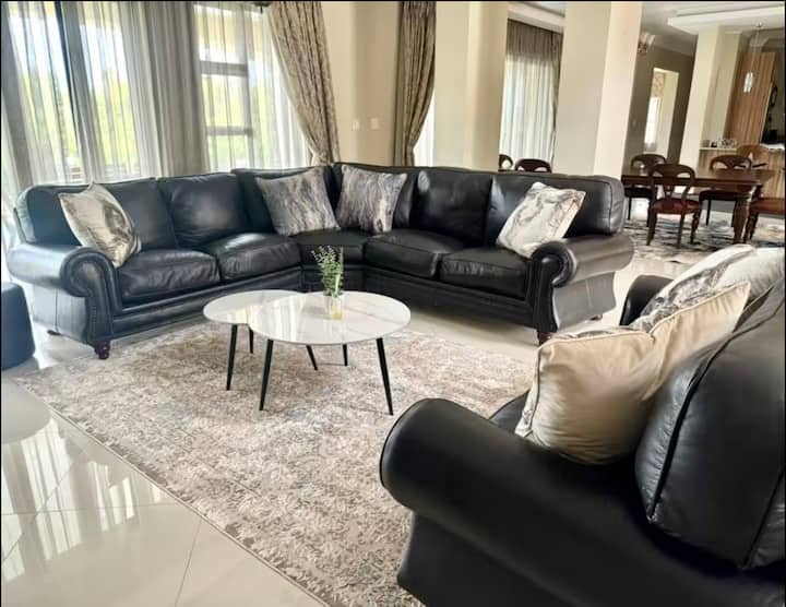 La Abbey Villa - Midrand