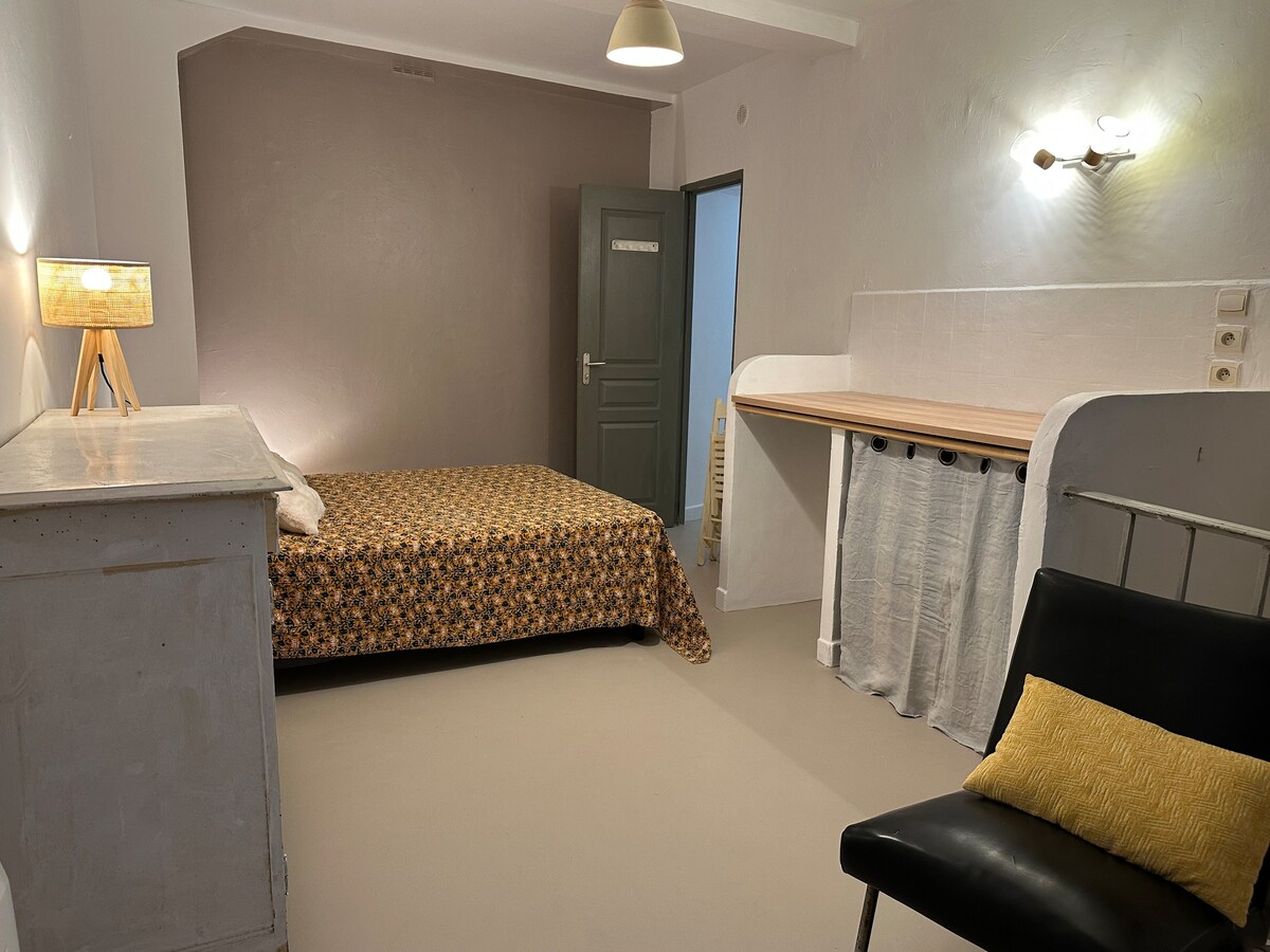 საძინებელი 2