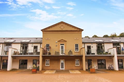 Top performing Airbnb: The Courtyard in Gateshead