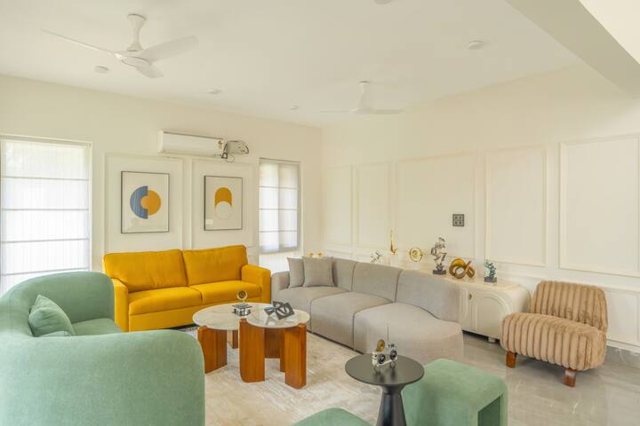Living room image 4