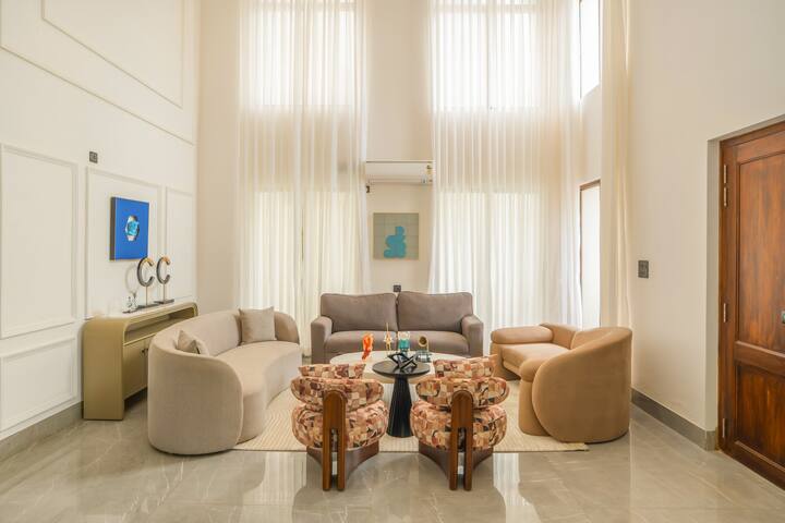 Living room image 1