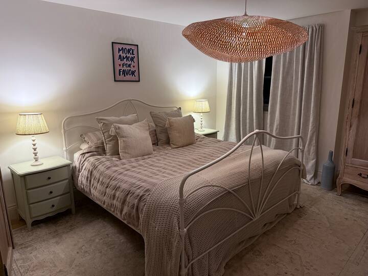 საძინებელი 1