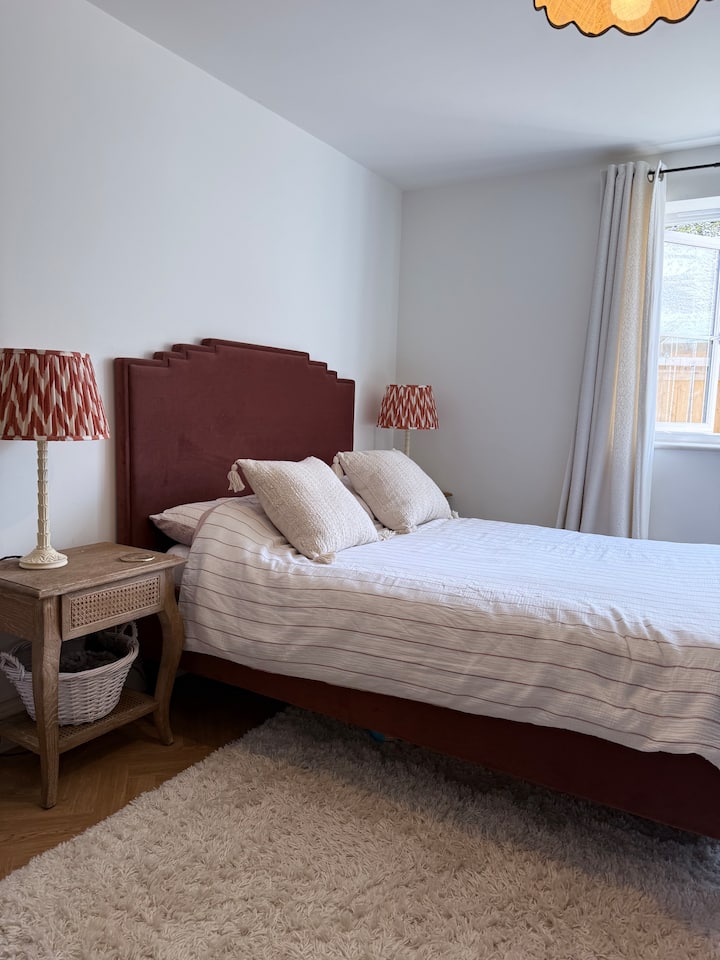 საძინებელი 2