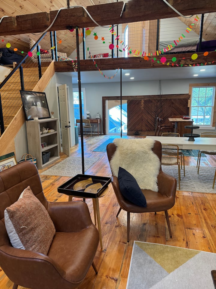 The Gray Barn Loft - Yarmouth, ME