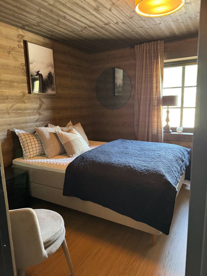 Cama doble de 150 cm de ancho