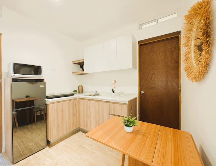 Luxury 2-br Apt W/free Parking + 2 Queen Beds + Ac - Santa Catarina, México