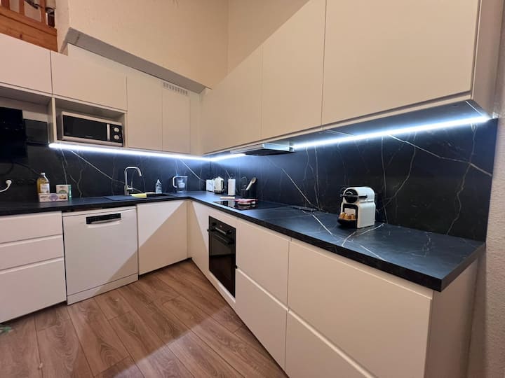 Deux Appartements Au Mottet, Pour 15 Personnes - 法國
