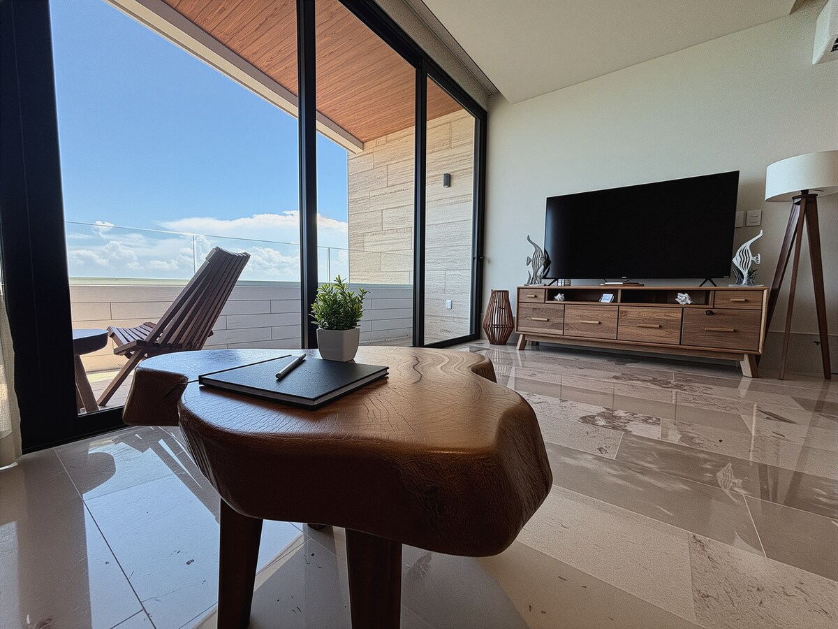 Top performing Airbnb: Beachfront Luxury Condo •Ocean Views in Punta Arena